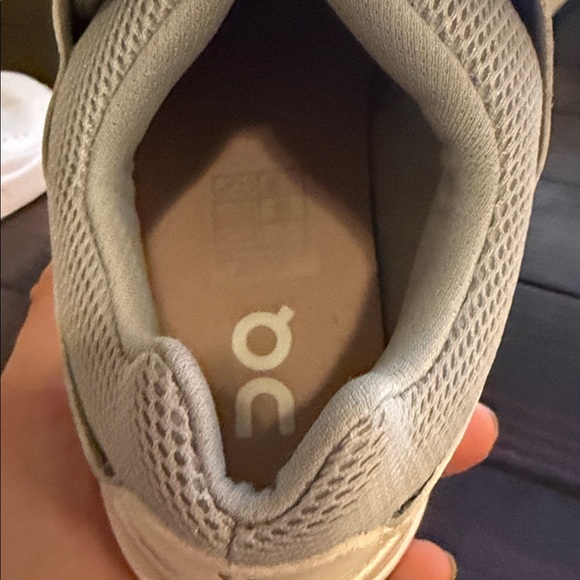 On Running THE ROGER Advantage - Picture 6 of 8